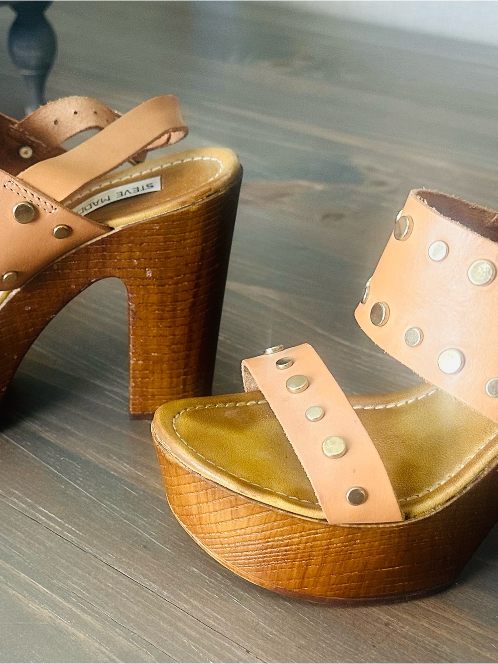 Steve Madden Tan Leather Studded Platform Heels